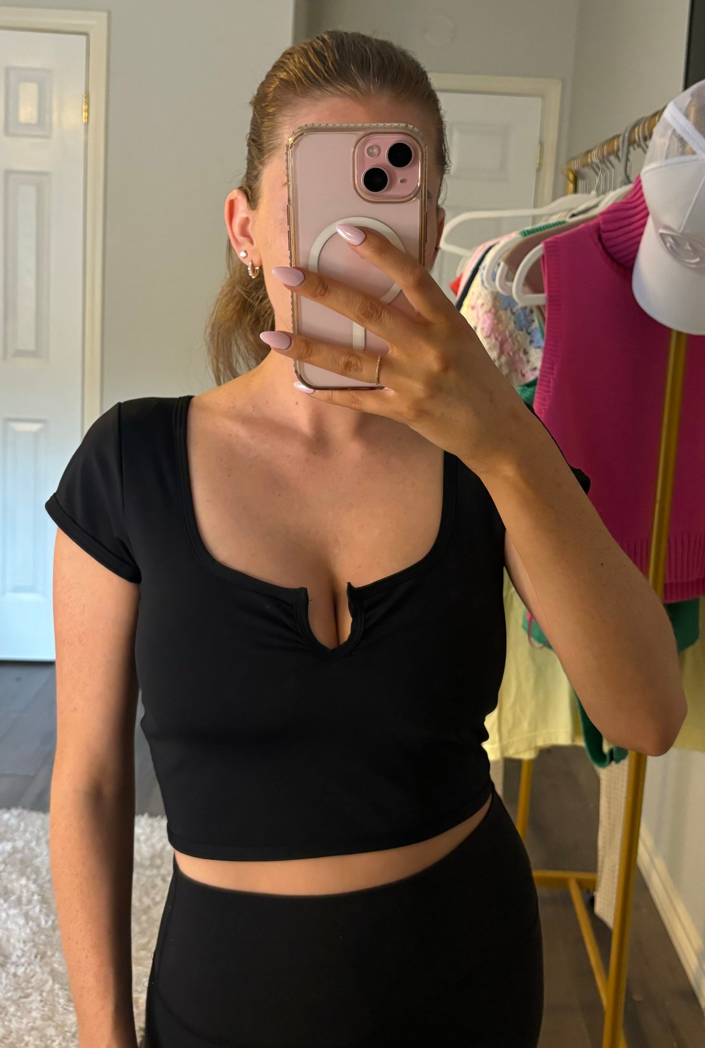 Marah Scoop Neck Cropped Top - Black